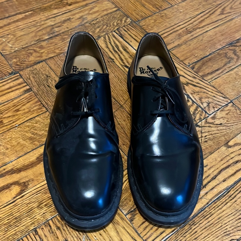 DR MARTENS ARCHIE II SMOOTH MEN'S SHOES - Size US M 11 / EU 45
